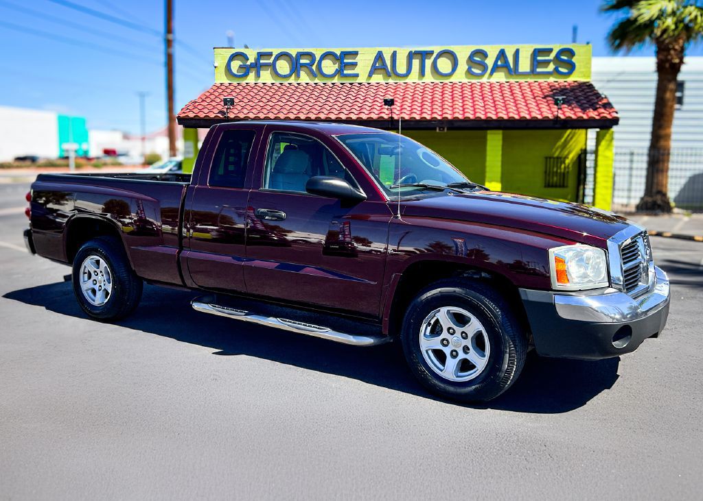2005 Dodge Dakota Image 3