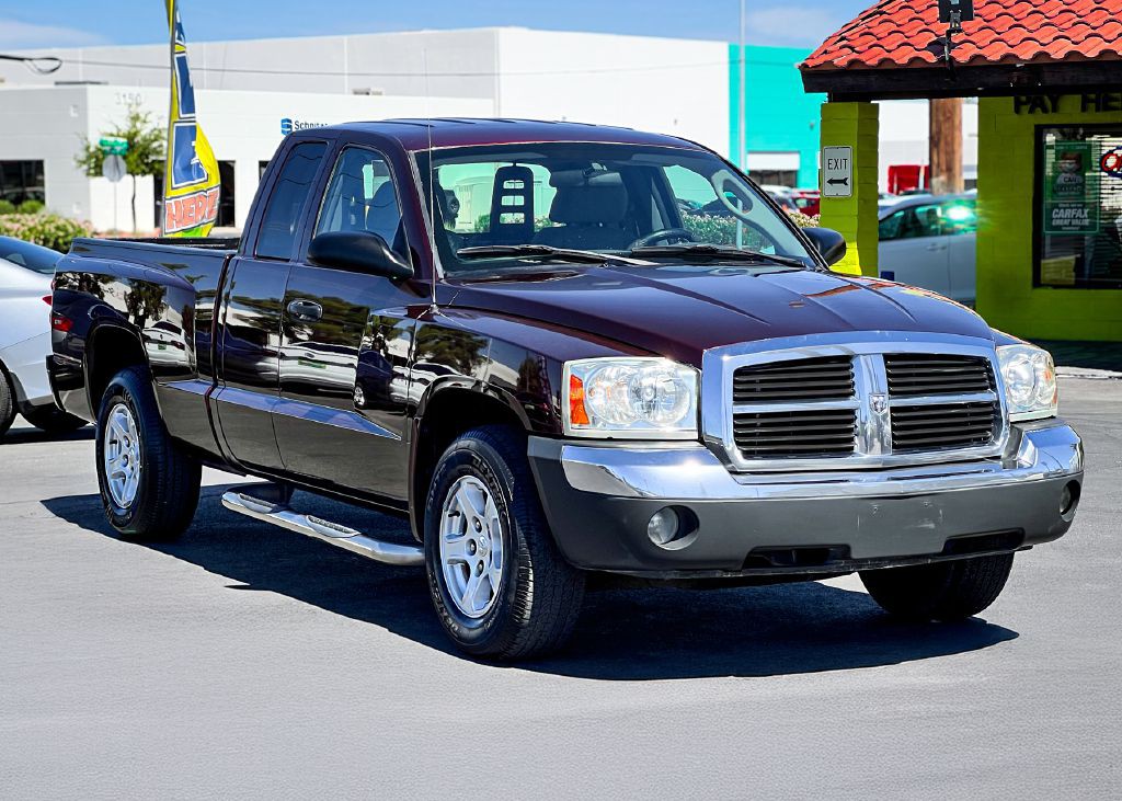 2005 Dodge Dakota Image 5
