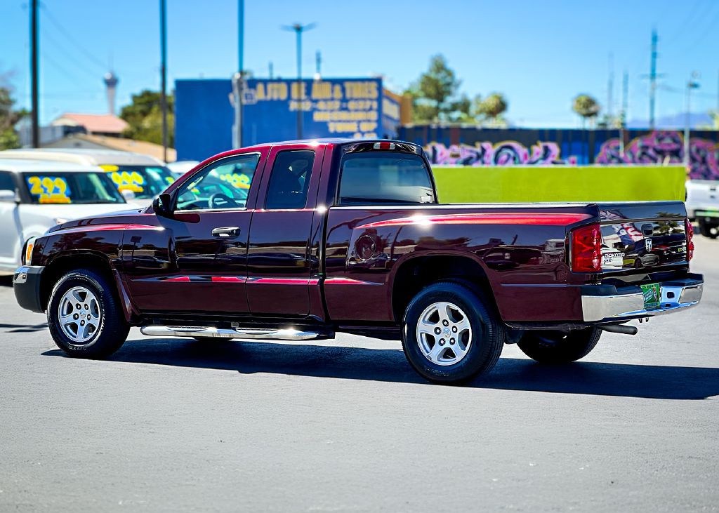 2005 Dodge Dakota Image 9