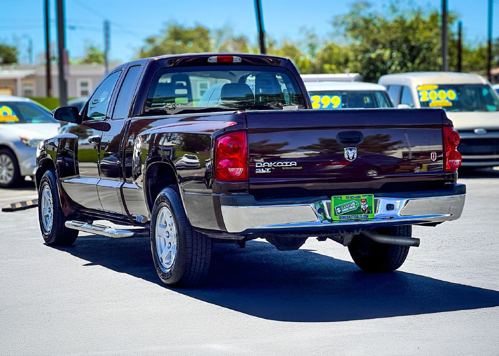 2005 Dodge Dakota Image 10