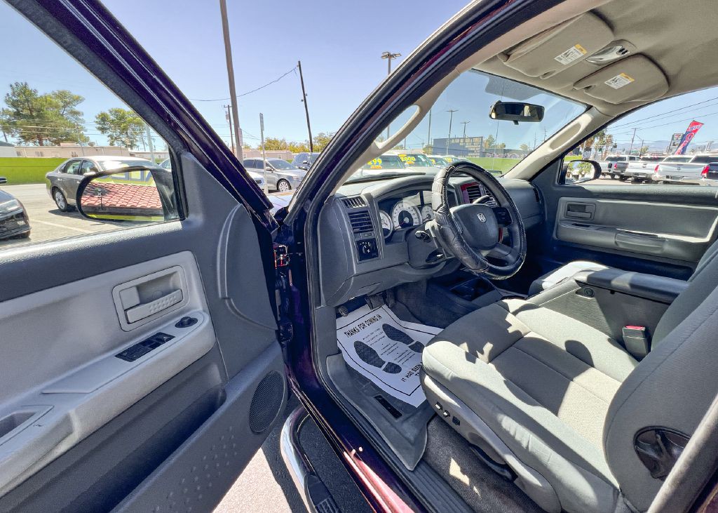 2005 Dodge Dakota Image 19