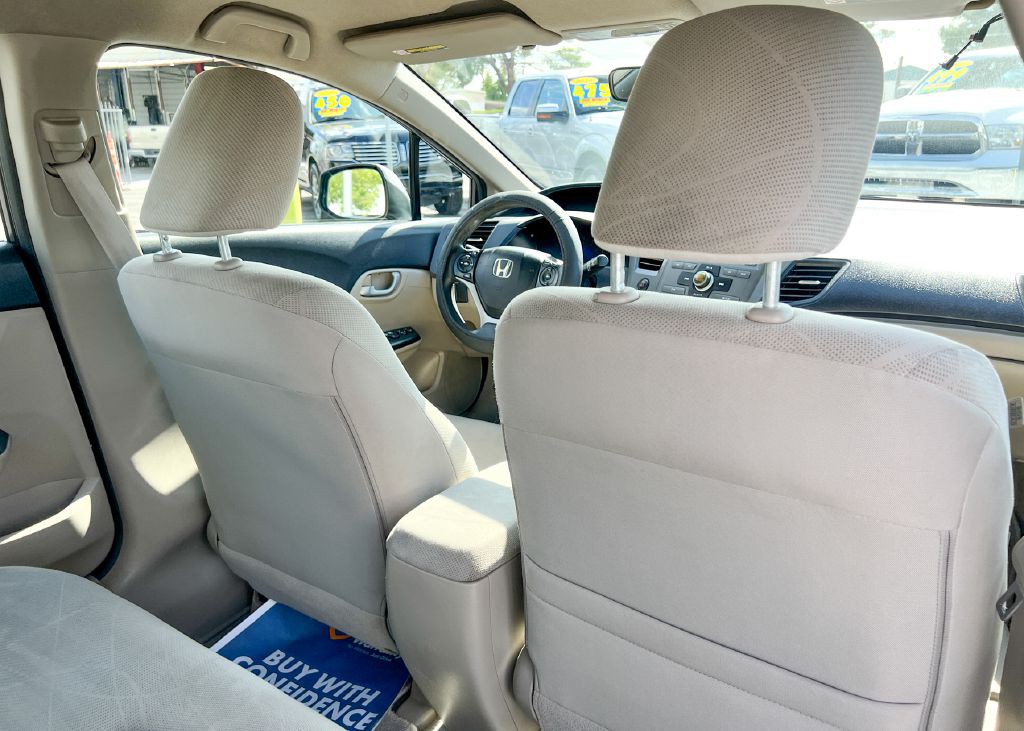 2012 Honda Civic Image 11
