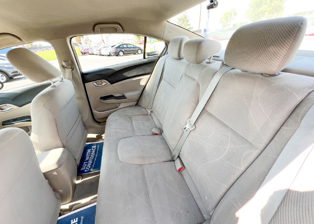 2012 Honda Civic Image 12