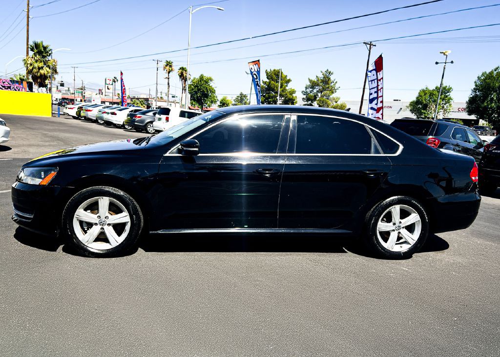 2013 Volkswagen Passat Image 4