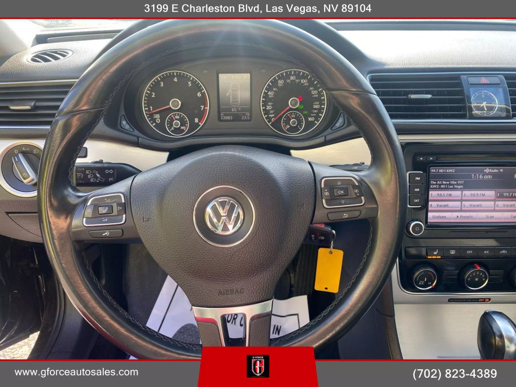 2013 Volkswagen Passat Image 33