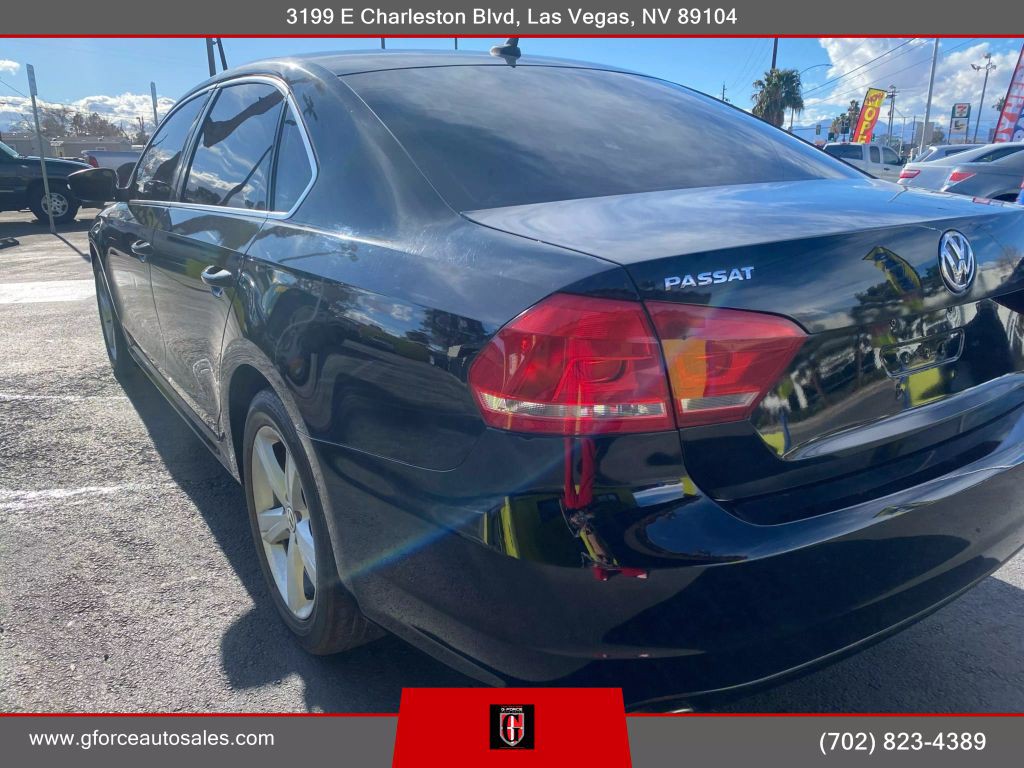 2013 Volkswagen Passat Image 40