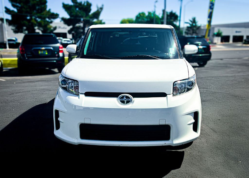 2012 Scion xB Image 2
