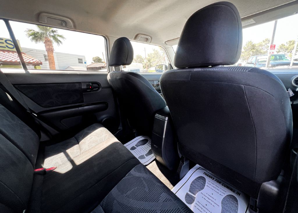 2012 Scion xB Image 11