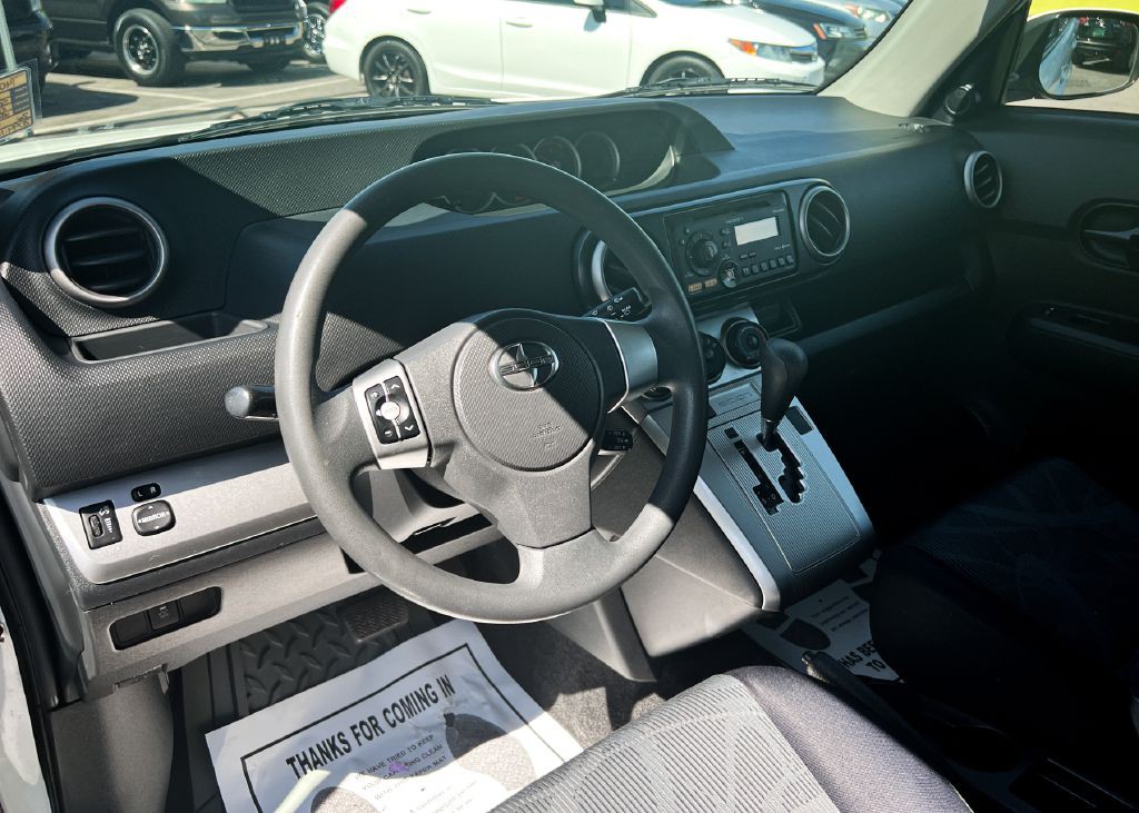 2012 Scion xB Image 16