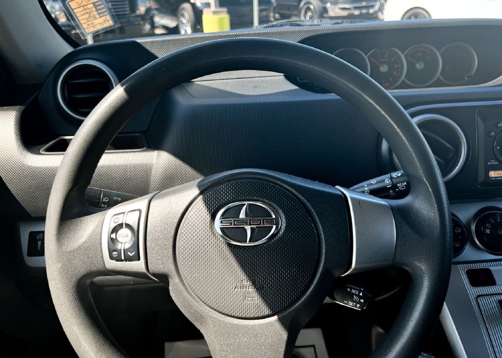 2012 Scion xB Image 17