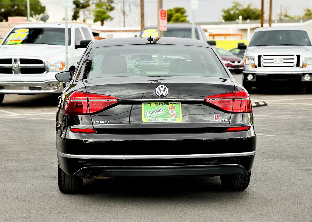 2017 Volkswagen Passat Image 8