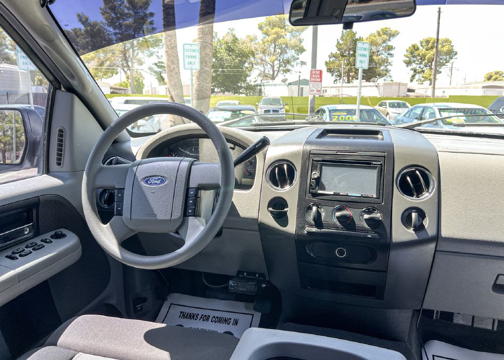 2004 Ford F-150 Image 18