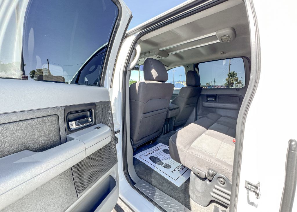 2004 Ford F-150 Image 20