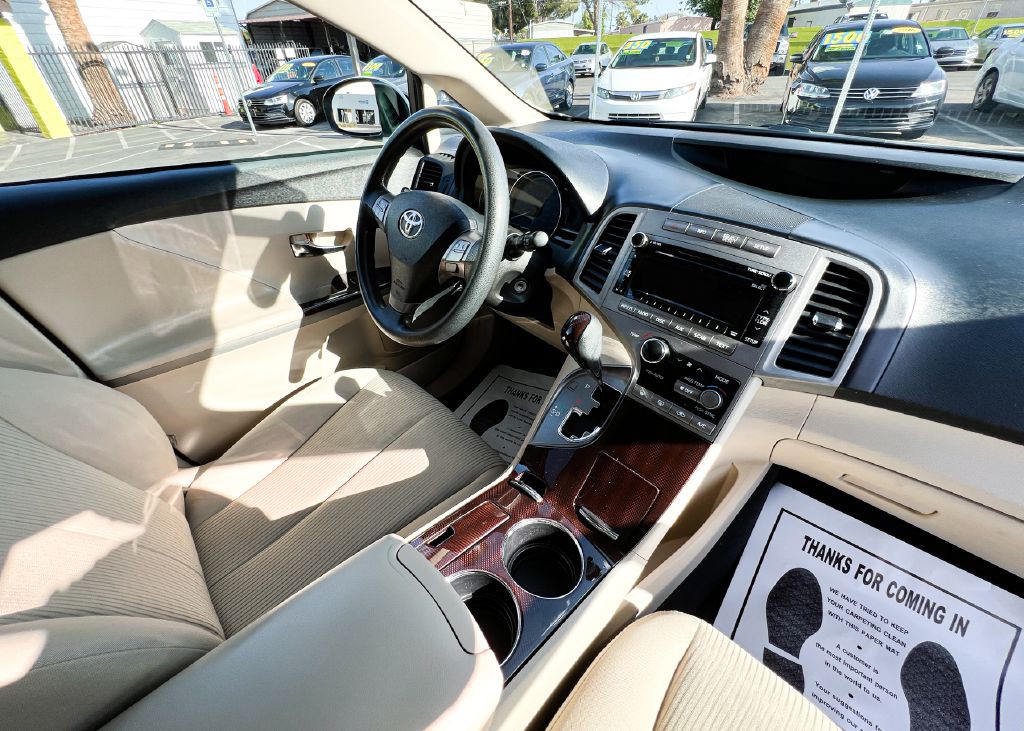 2012 Toyota Venza Image 13