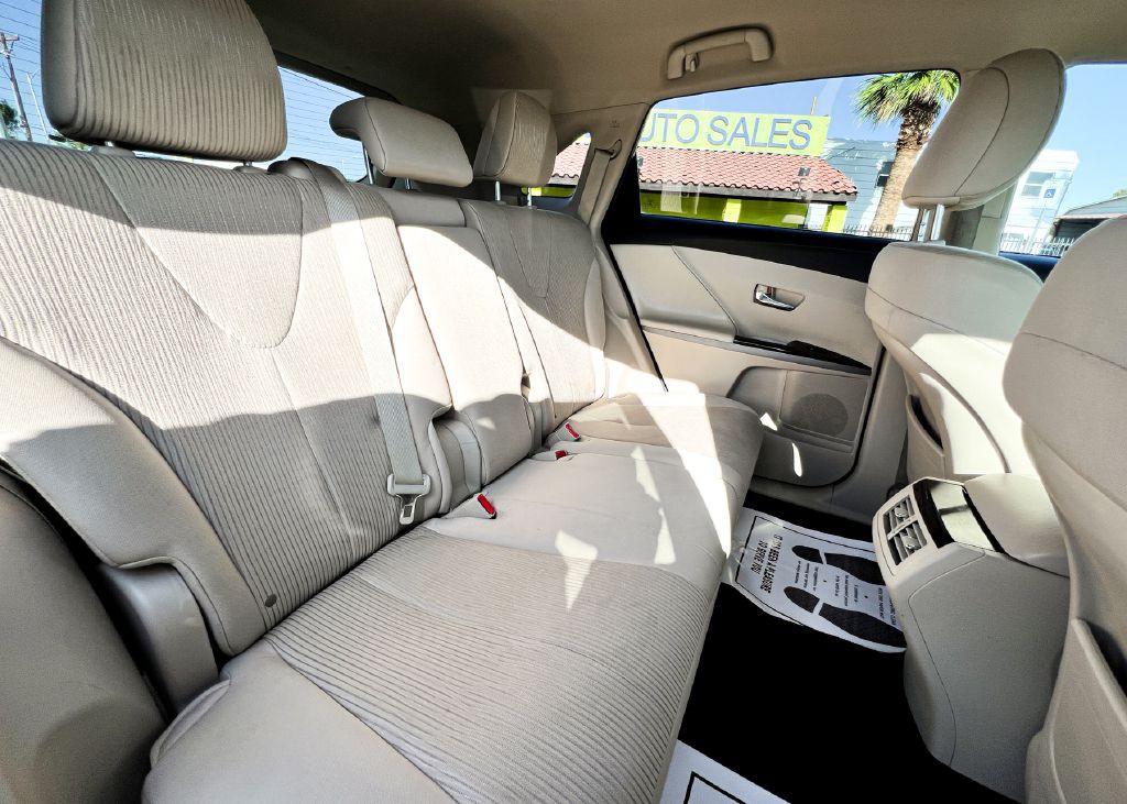2012 Toyota Venza Image 14