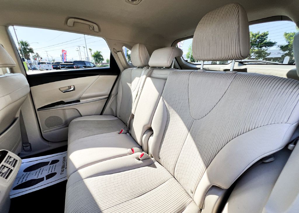 2012 Toyota Venza Image 15