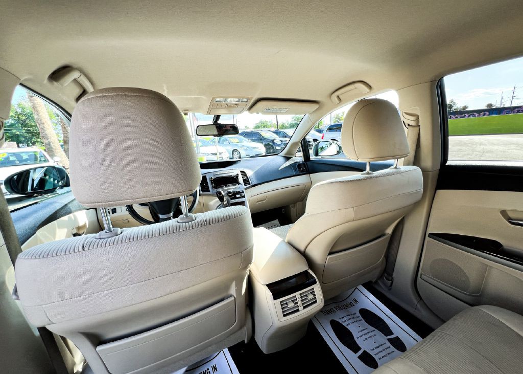 2012 Toyota Venza Image 17