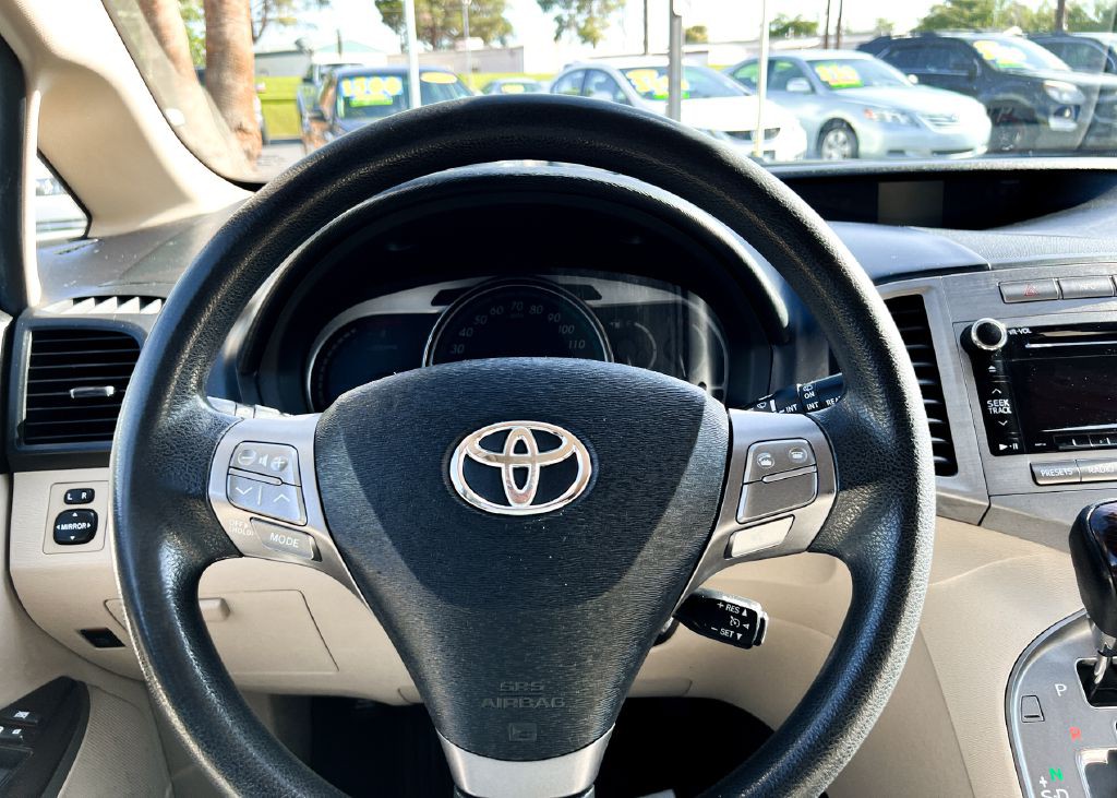 2012 Toyota Venza Image 21