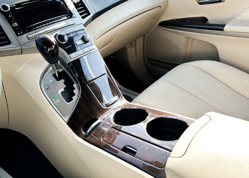 2012 Toyota Venza Image 22