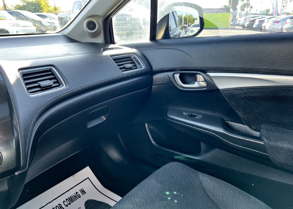 2013 Honda Civic Image 20