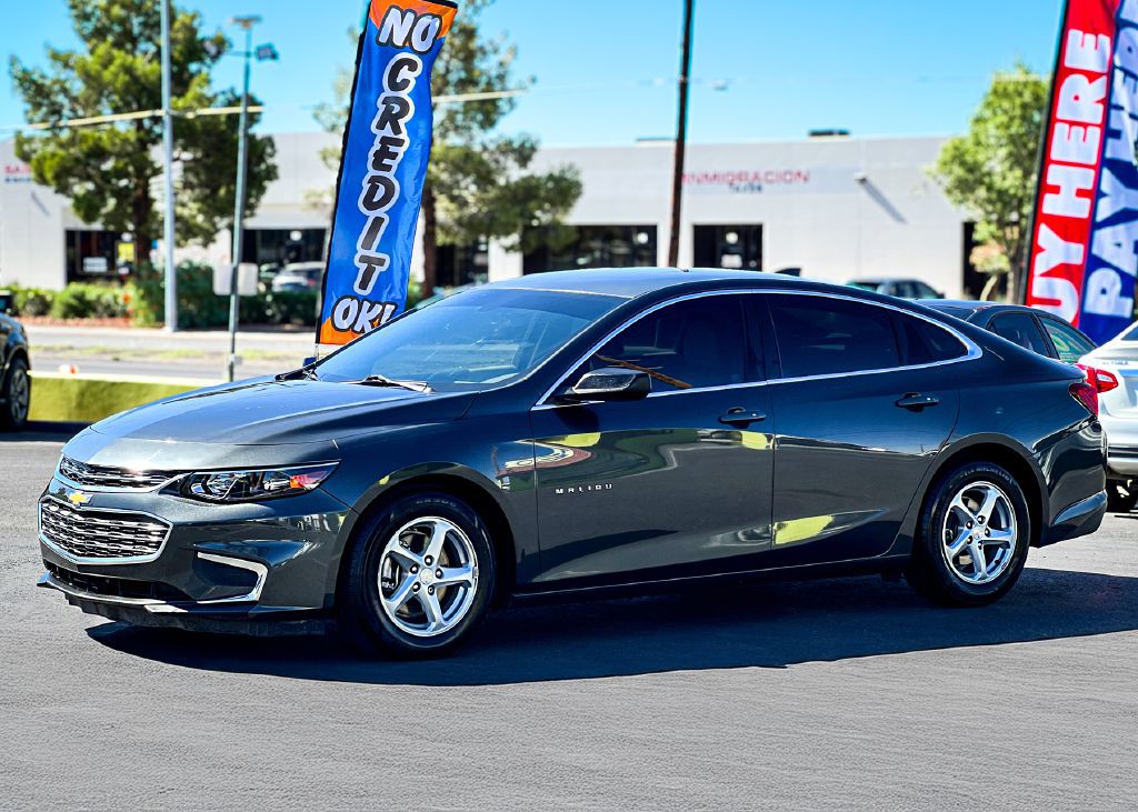 2017 Chevrolet Malibu Image 5
