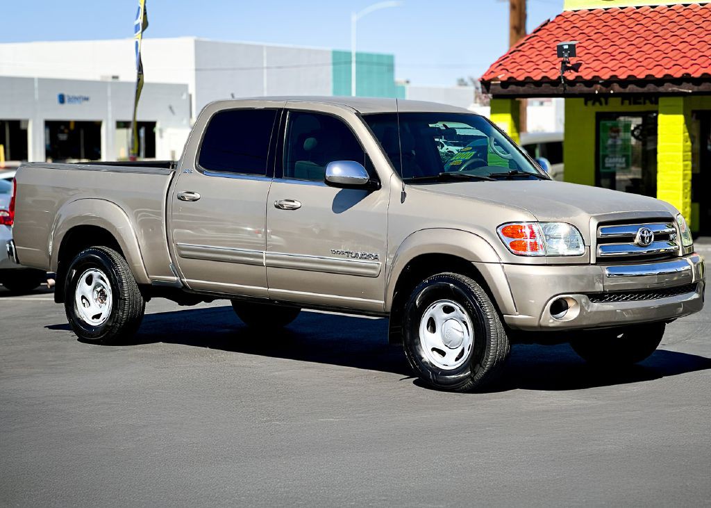 2004 Toyota Tundra Image 2