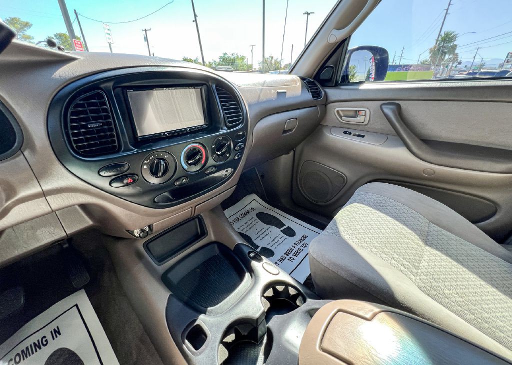 2004 Toyota Tundra Image 25