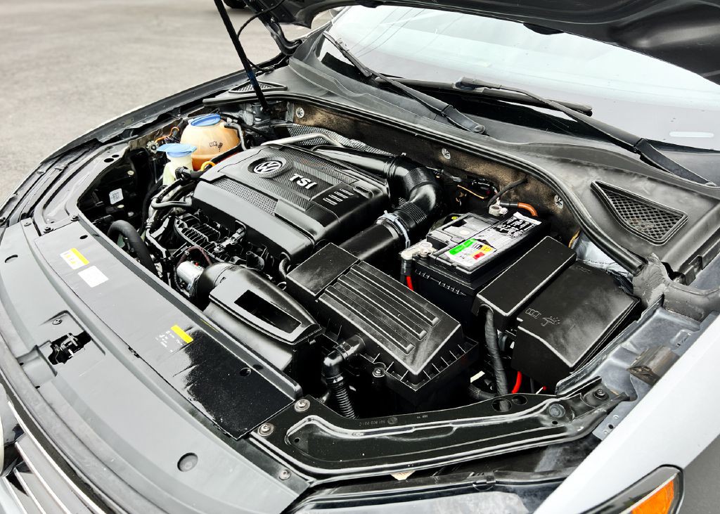 2017 Volkswagen Passat Image 27