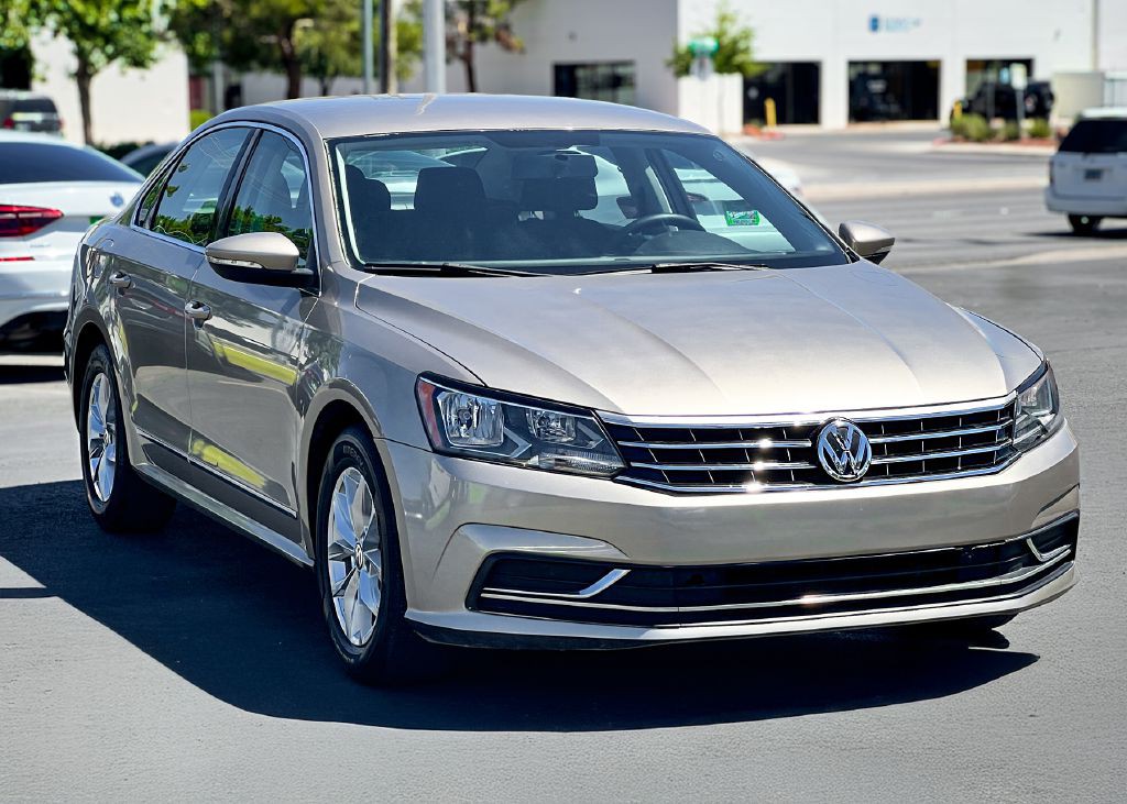2016 Volkswagen Passat Image 3