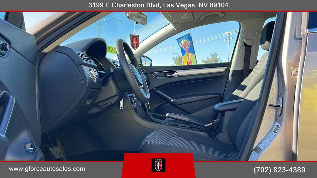 2016 Volkswagen Passat Image 40