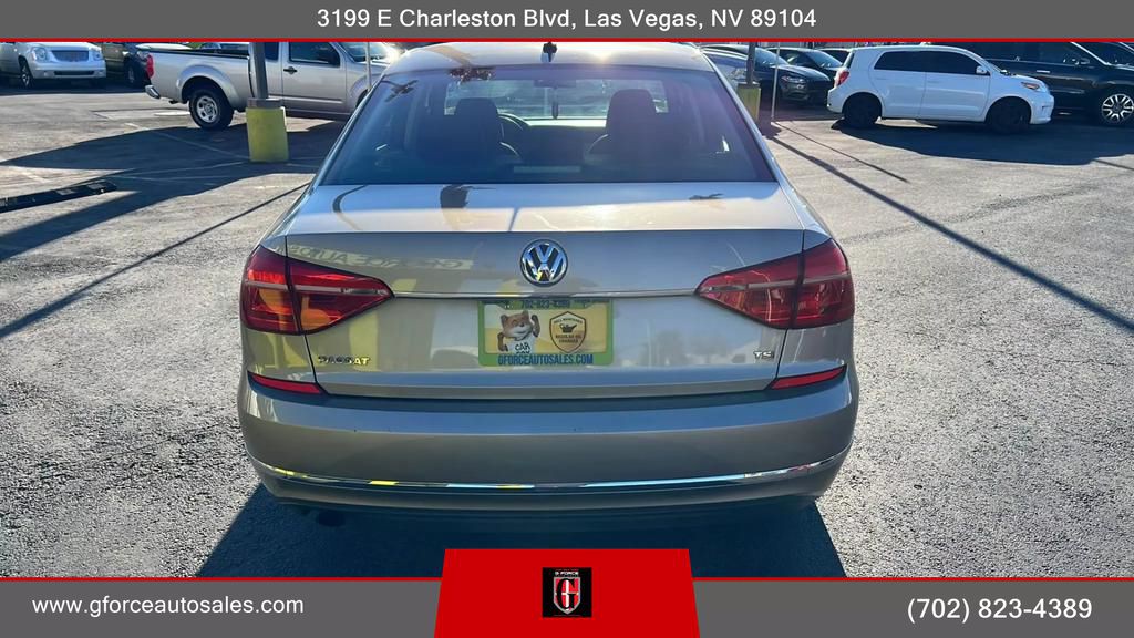 2016 Volkswagen Passat Image 44
