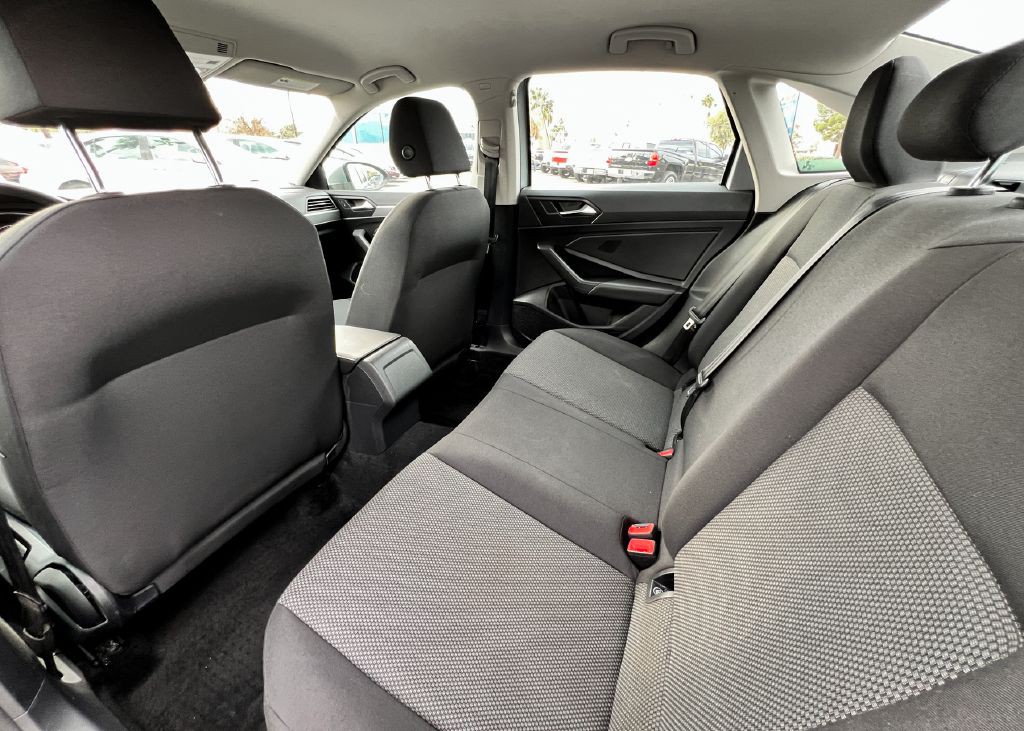 2019 Volkswagen Jetta Image 12