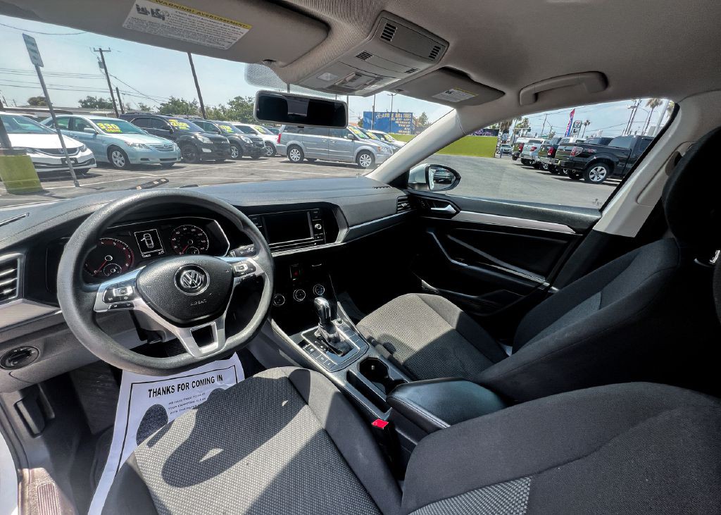 2019 Volkswagen Jetta Image 19