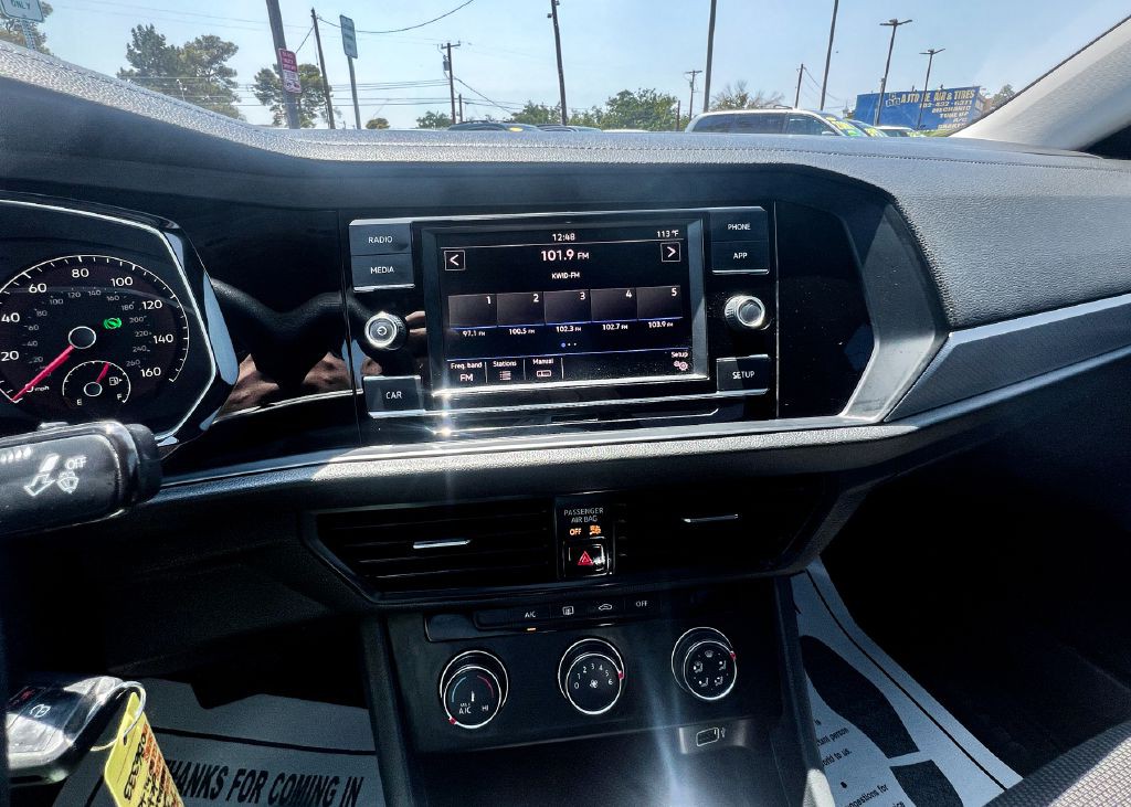 2019 Volkswagen Jetta Image 20