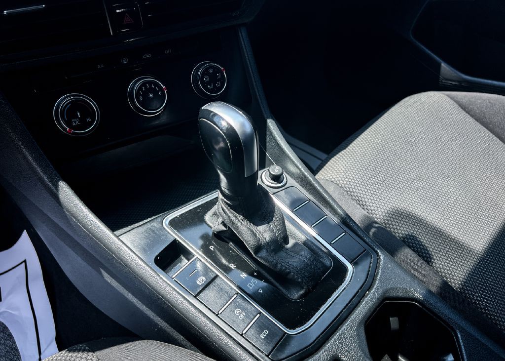 2019 Volkswagen Jetta Image 24
