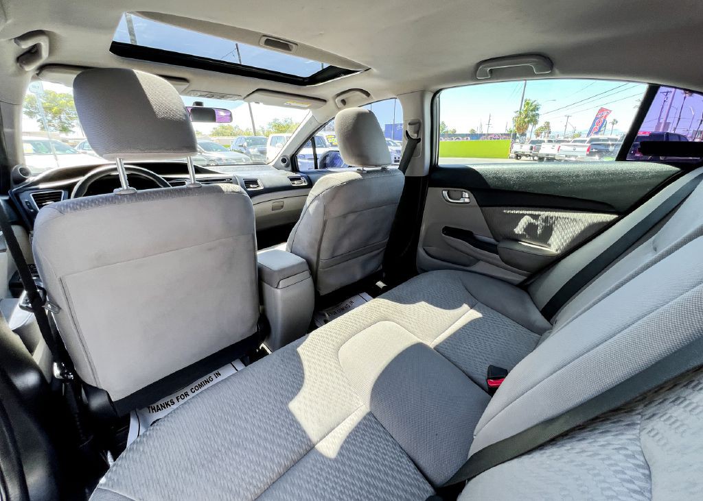 2015 Honda Civic Image 13