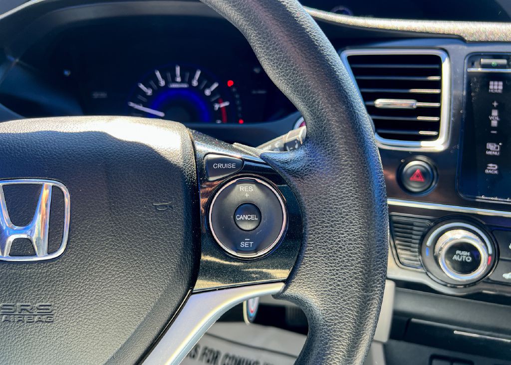 2015 Honda Civic Image 16