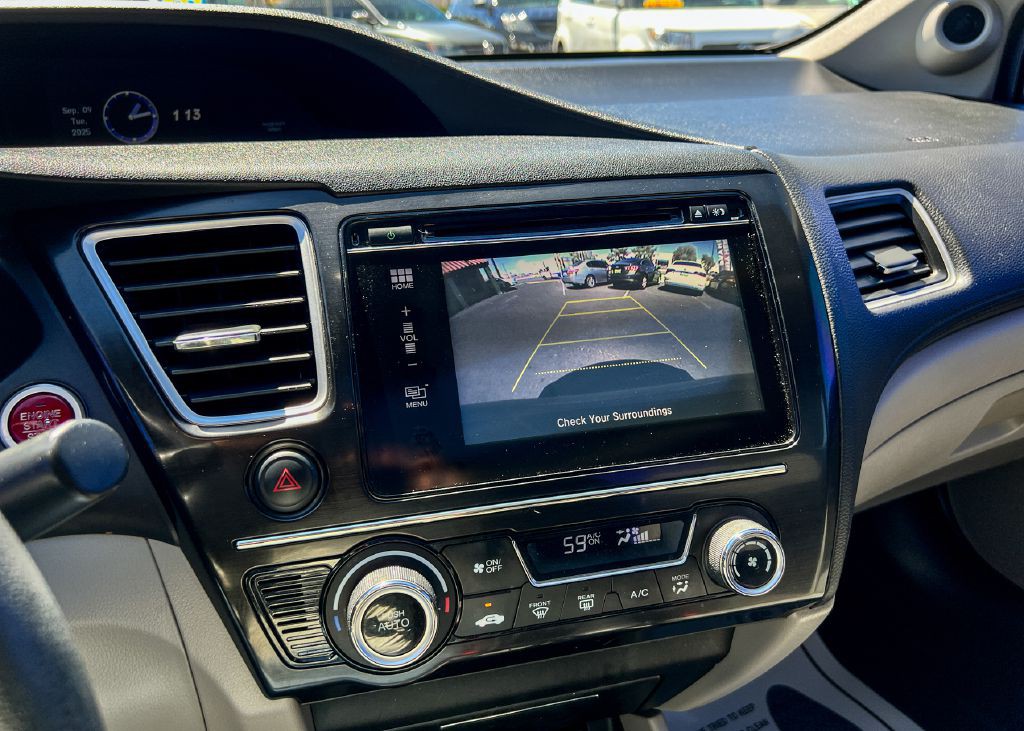2015 Honda Civic Image 19