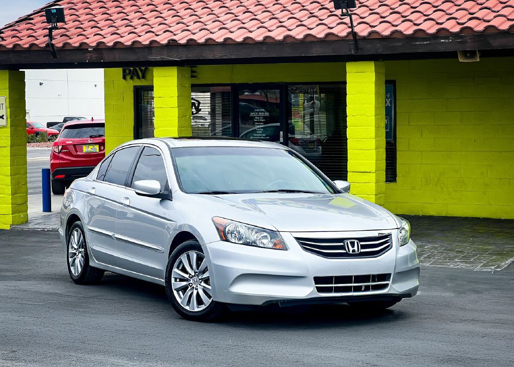 2012 Honda Accord Image 2