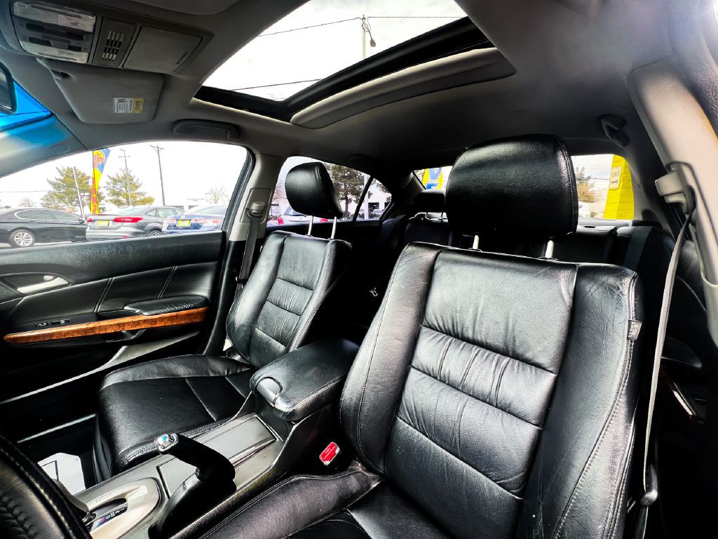 2012 Honda Accord Image 11