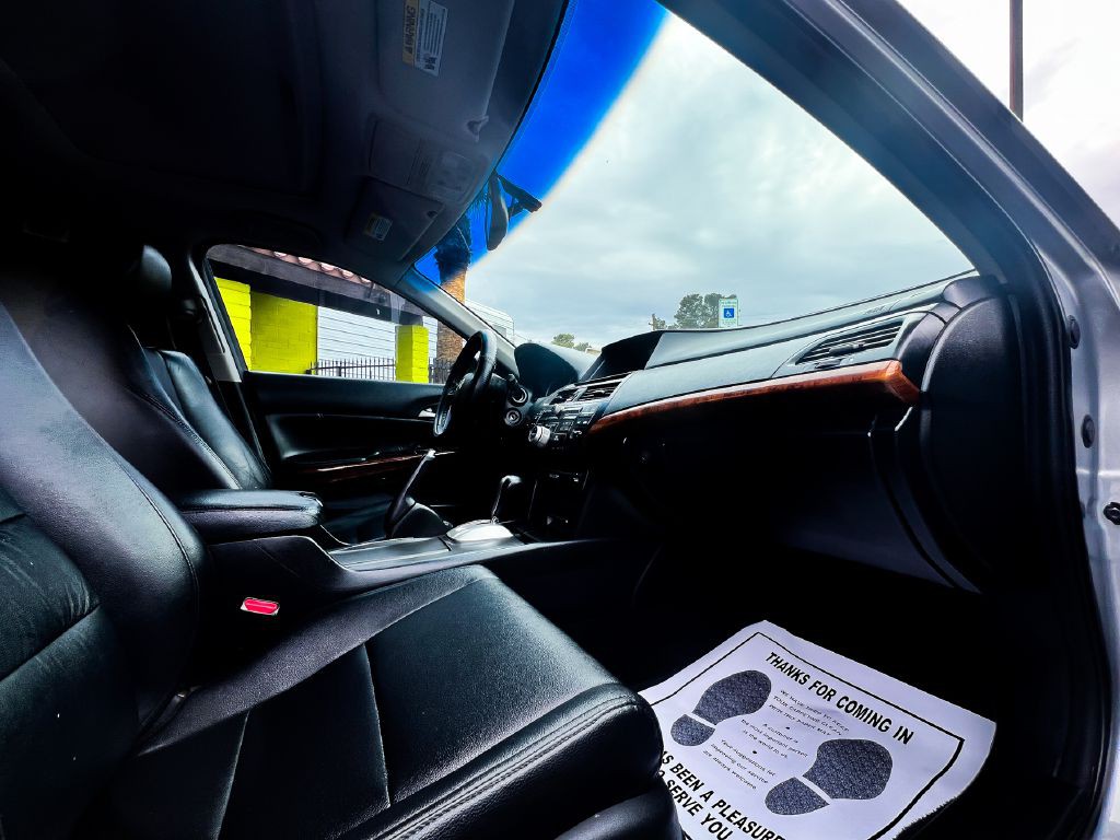 2012 Honda Accord Image 18