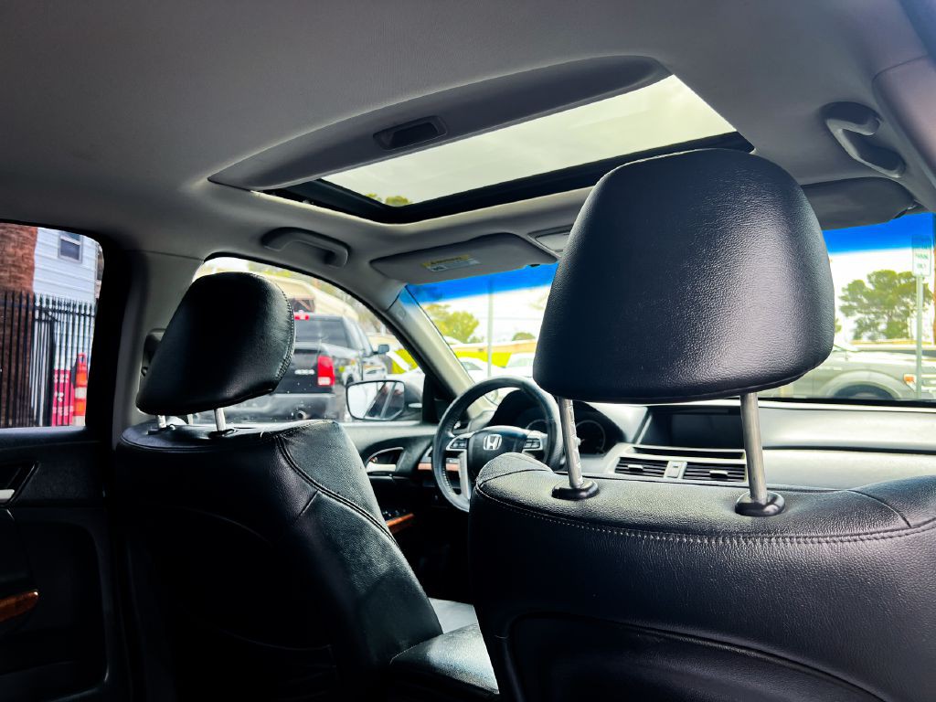 2012 Honda Accord Image 19
