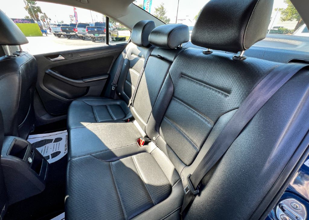 2014 Volkswagen Jetta Image 12