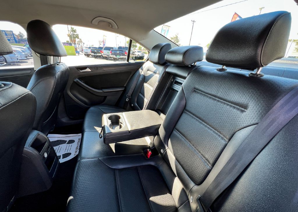 2014 Volkswagen Jetta Image 14