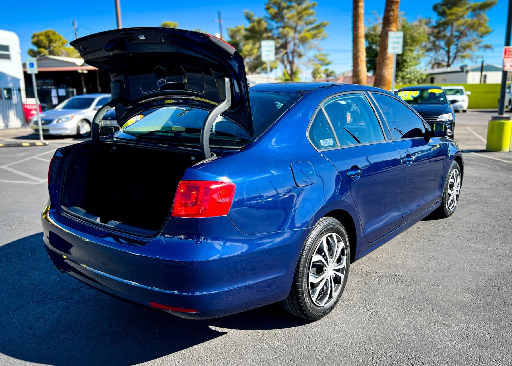2014 Volkswagen Jetta Image 19