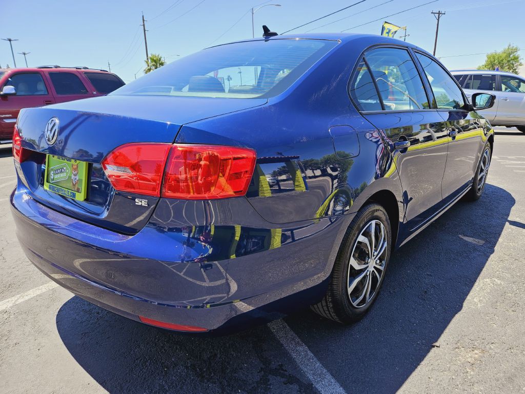 2014 Volkswagen Jetta Image 32