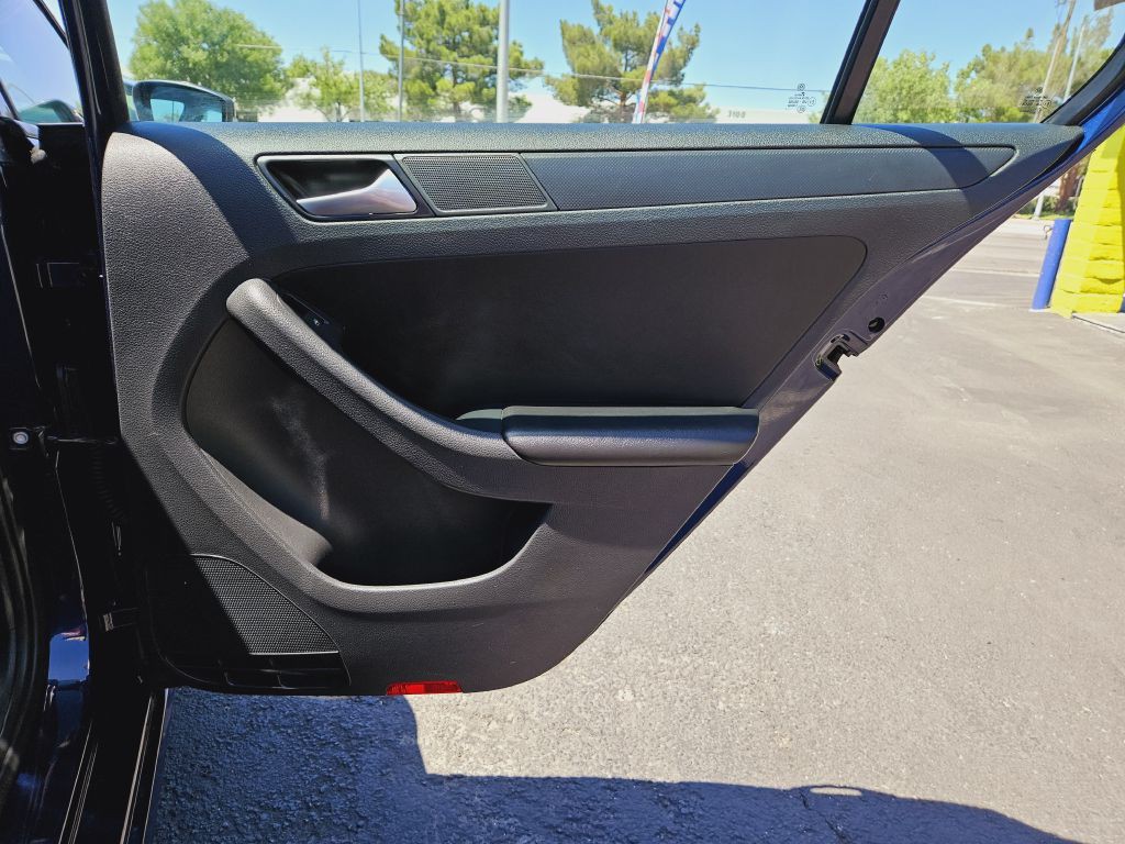 2014 Volkswagen Jetta Image 42