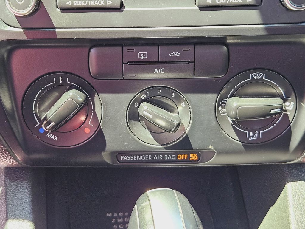 2014 Volkswagen Jetta Image 56