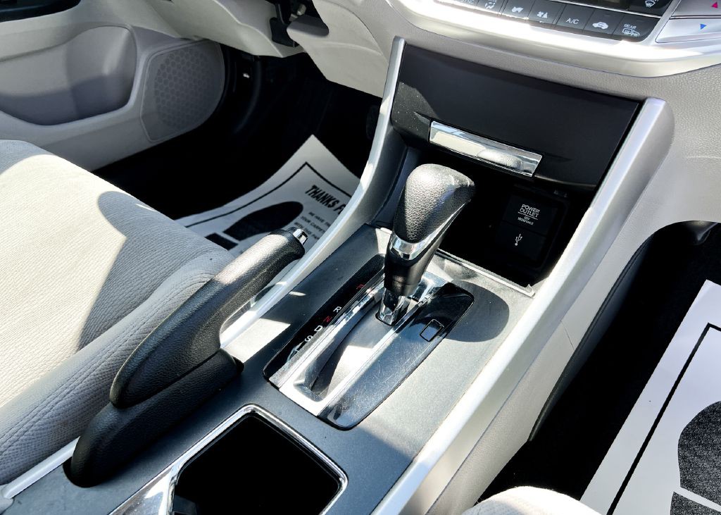 2014 Honda Accord Image 10