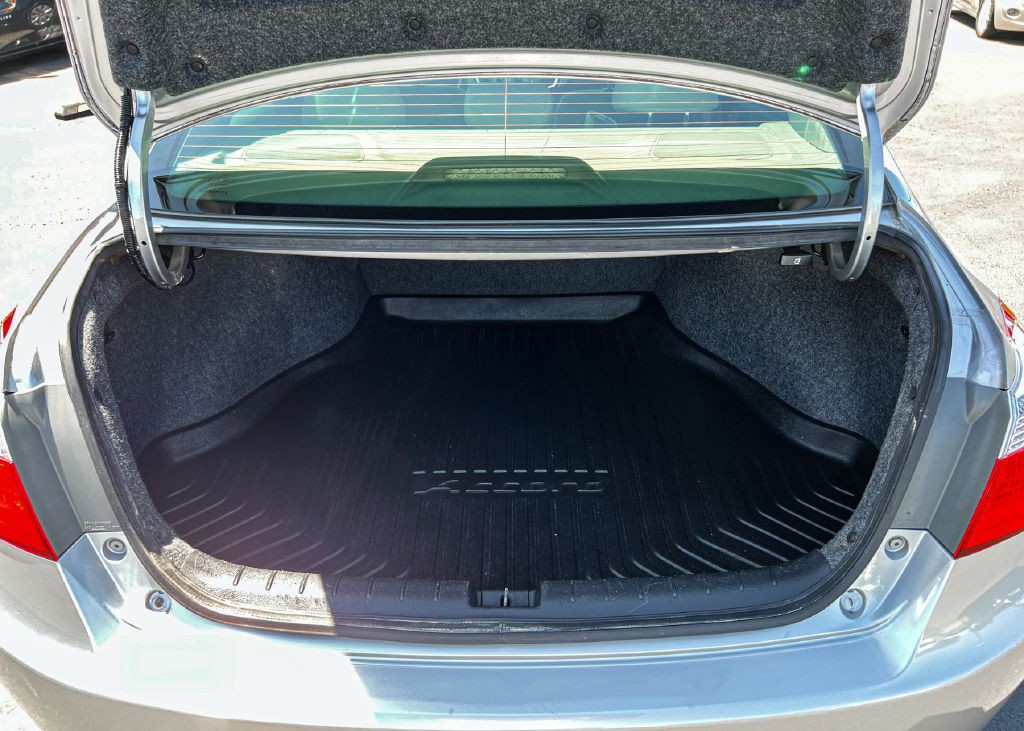 2014 Honda Accord Image 25